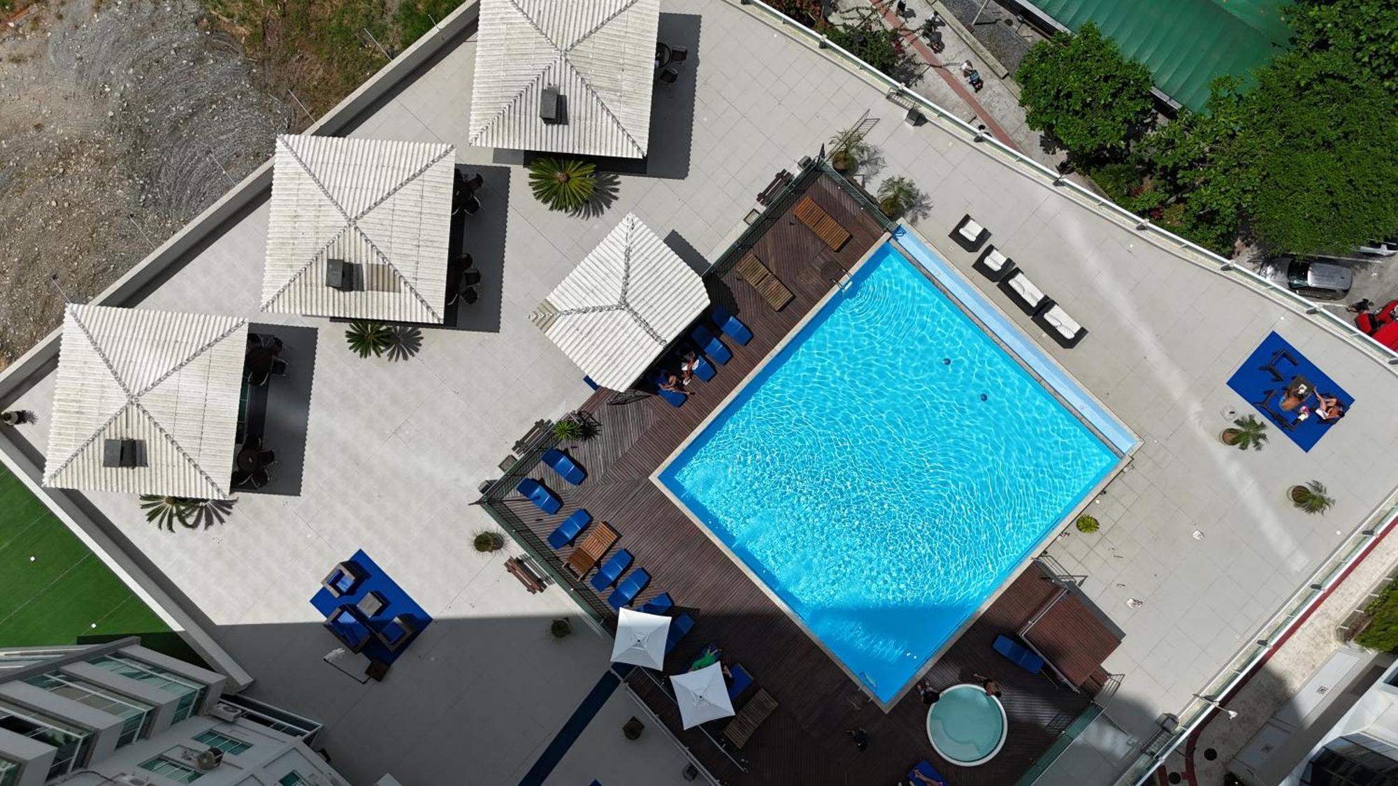 Apartamento Piscina Frente Mar - Loft Dubai - Roda Gigante - Paradisiaco - Mar *