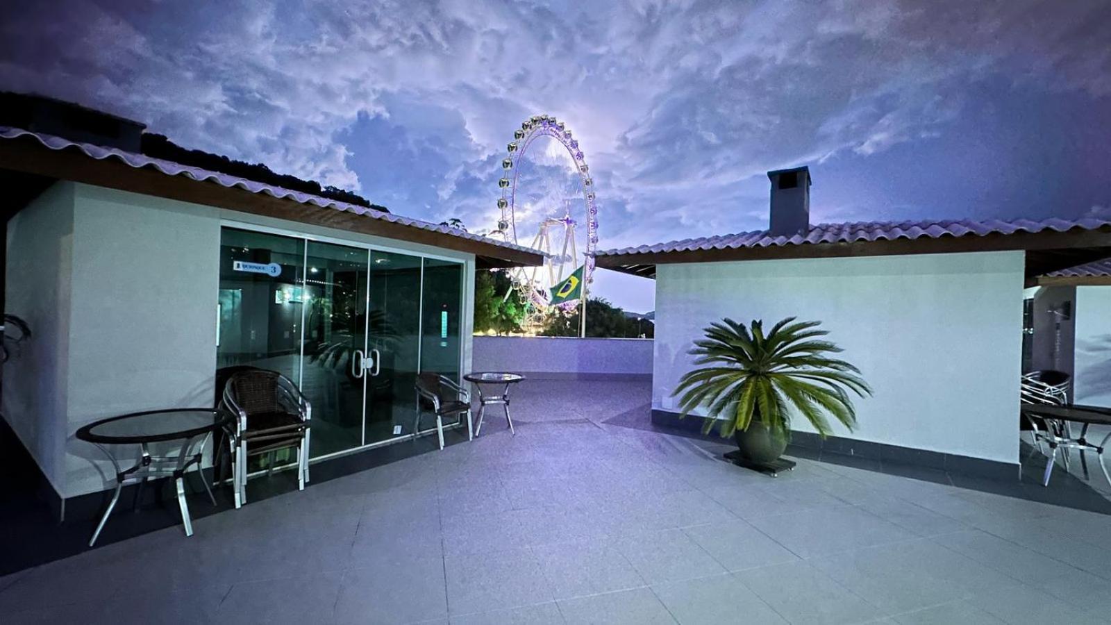 Apartamento Piscina Frente Mar - Loft Dubai - Roda Gigante - Paradisiaco - Mar Balneário Camboriú